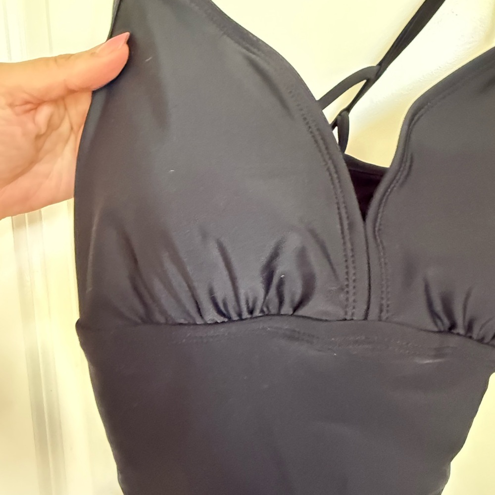 Kona Sol Black One-Piece Swimsuit – Size Medium